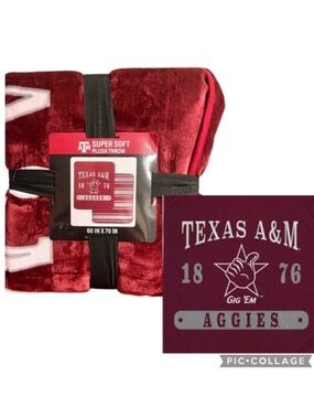 🆕- Texas A&M Aggies NCAA Varsity Plaque Double Sided Royal Plush Blanket. NWT